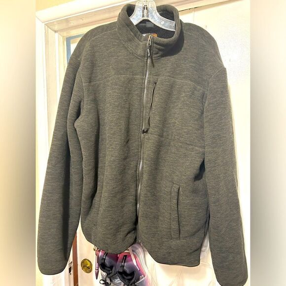 32 Heat EUC Zip-up sweater - Picture 1 of 8